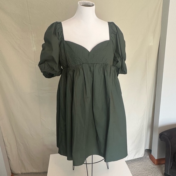 Hyacinth House Dresses & Skirts - Sage Forest Green Mini Dress NWT Hyacinth House babydoll large sweetheart puff